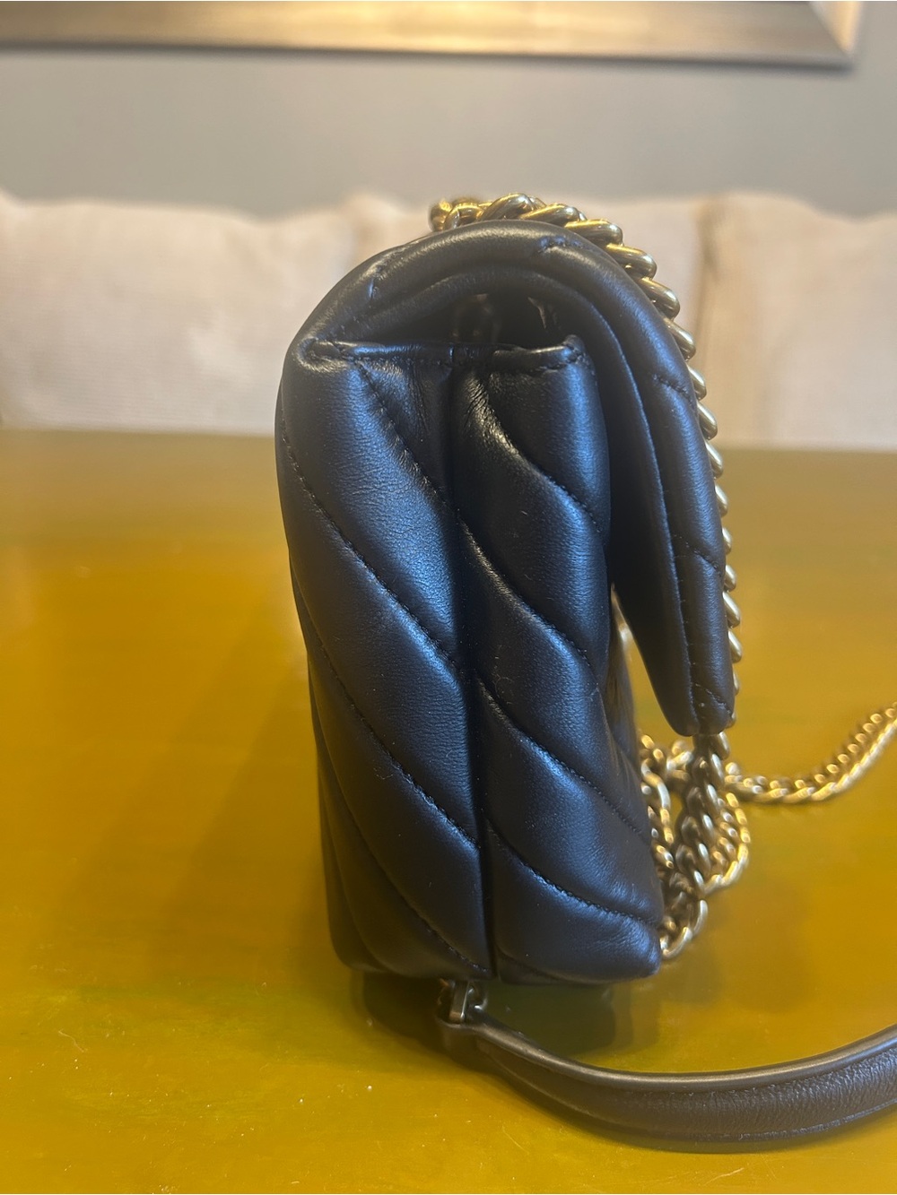 Quince Black Quilted convertible Crossbody Bag with Gold Chain - Picture 2 of 14